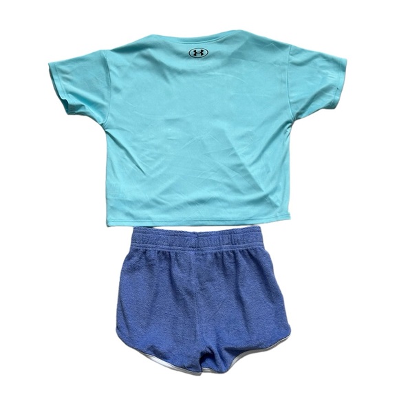Under Armour girls 2-pc set retail $80 - Picture 2 of 3
